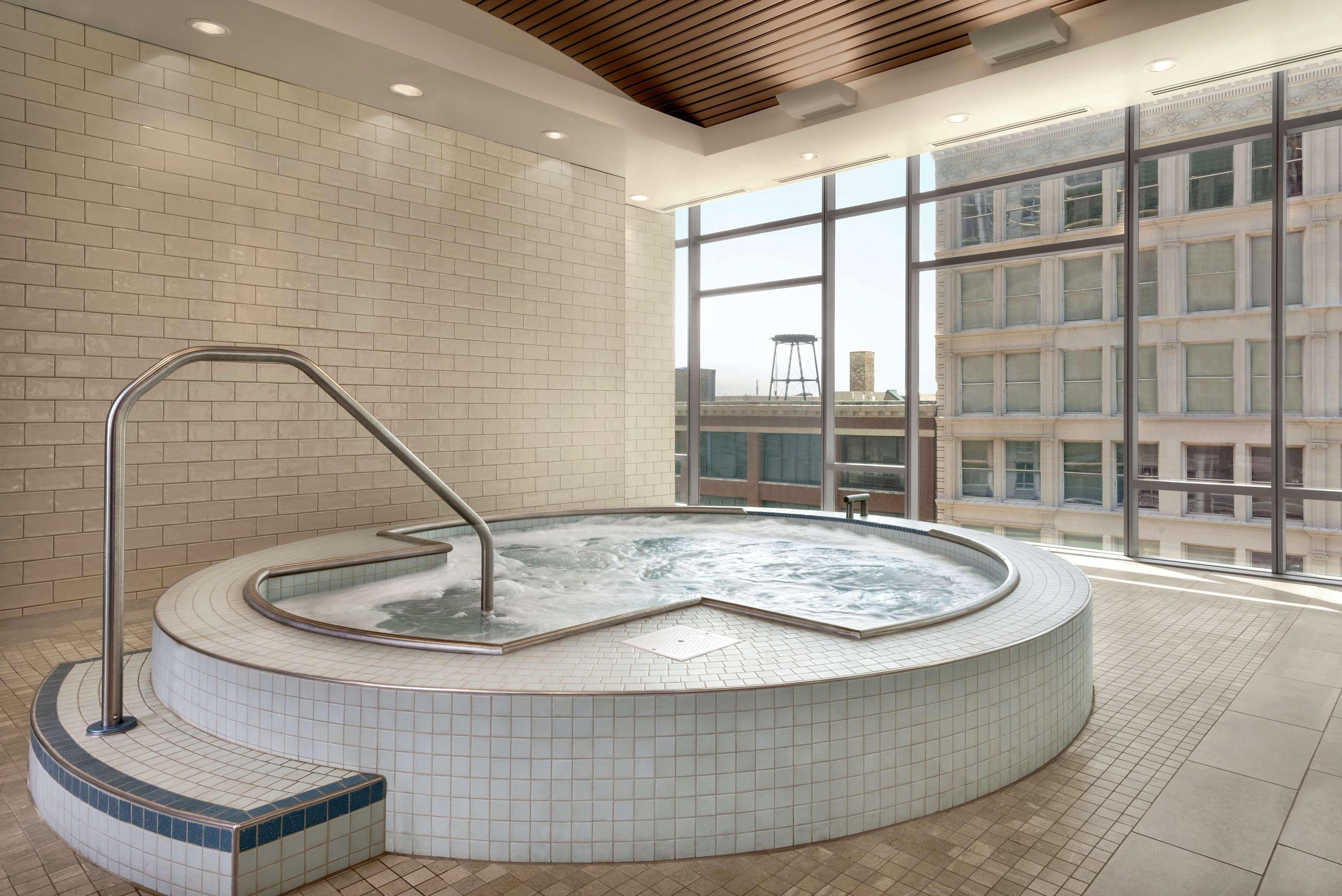 Homewood Suites By Hilton Chicago Downtown South Loop Exterior photo