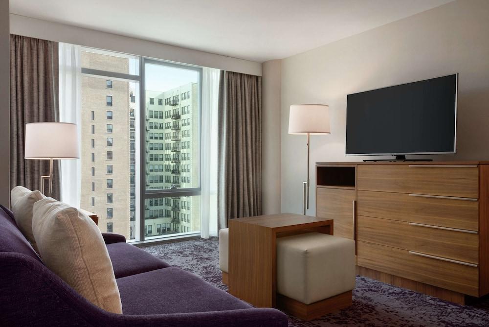 Homewood Suites By Hilton Chicago Downtown South Loop Exterior photo